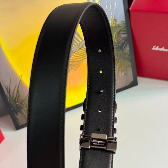 Salvatore Ferragamo Black leather Belt main image 5